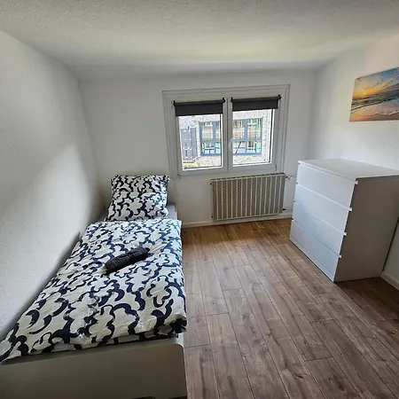 Sim01 Renovierte Monteurs- Und In Апартаменты *