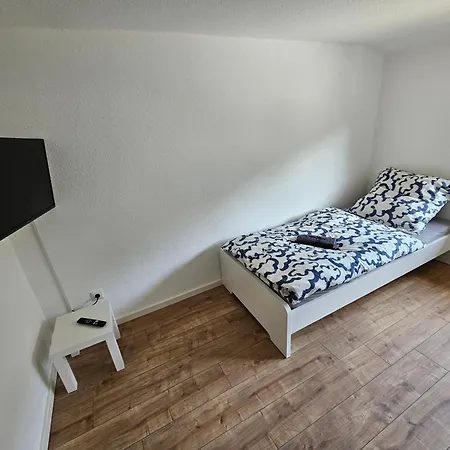 Апартаменты Sim01 Renovierte Monteurs- Und In Зиммерат