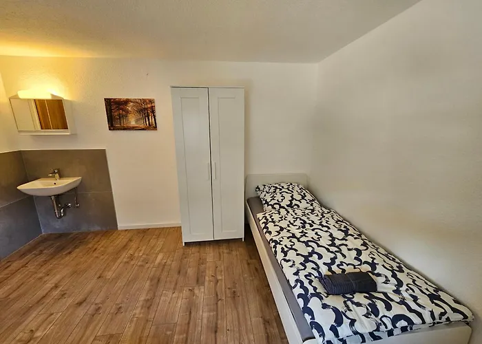 Apartamento Sim01 Renovierte Monteurs- Und In *