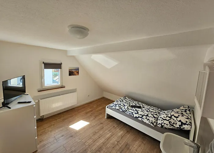 Sim01 Renovierte Monteurs- Und In Simmerath