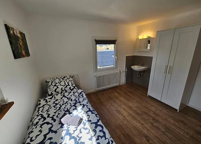 Sim01 Renovierte Monteurs- Und In Simmerath