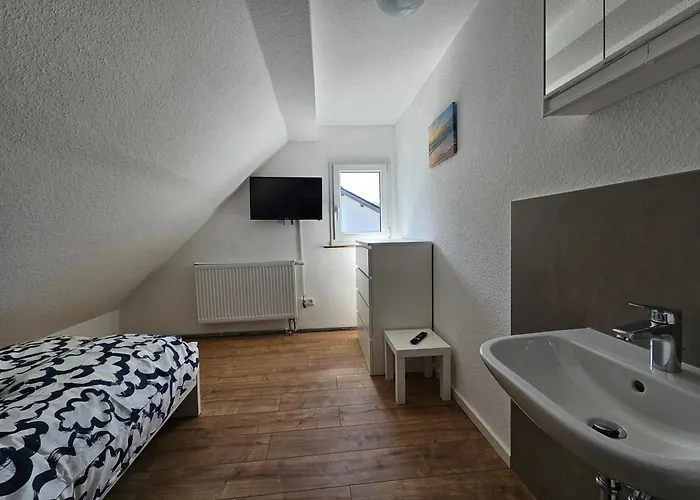 Sim01 Renovierte Monteurs- Und In Simmerath