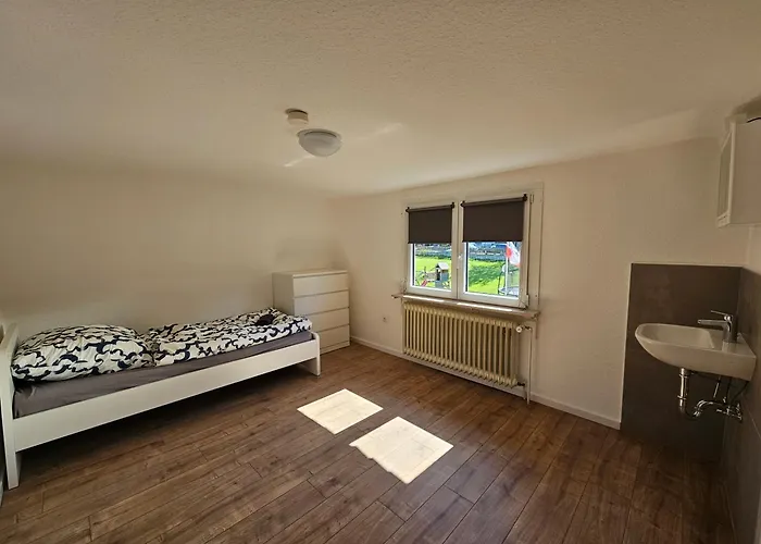 Apartamento Sim01 Renovierte Monteurs- Und In