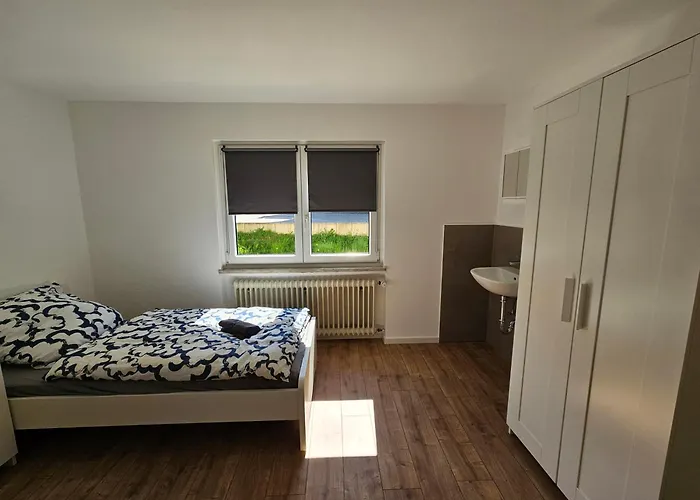 Sim01 Renovierte Monteurs- Und In Apartamento *